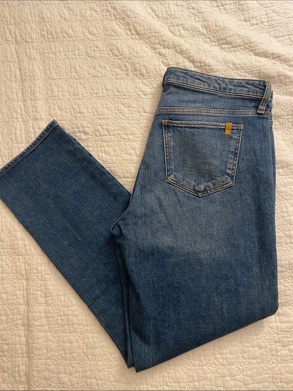 Joe's Jeans Women's Straight-Leg in Medium Blue Wash